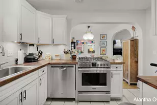 2205 W Main St, Kalamazoo, MI 49006 - Photo 9