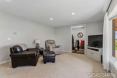 4298 40th Street, Holland, MI 49423 - Photo 5