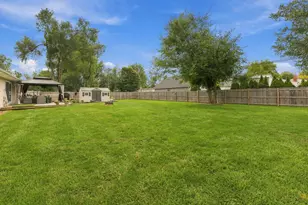 24368 Sylvan Ave, Brownstown, MI 48134 - Photo 37