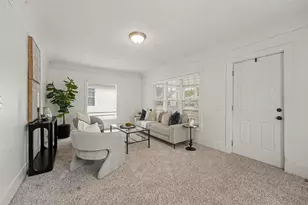 735 Eleanor St NE, Grand Rapids, MI 49505 - Photo 9
