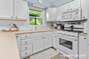 1515 Lancashire Dr SE, Grand Rapids, MI 49508 - Photo 17