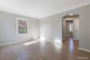 3477 Cummings Ave, Berkley, MI 48072 - Photo 3
