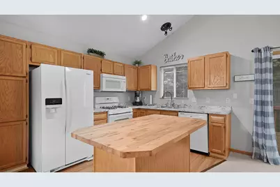 8655 Wildcat Run Drive NE, Rockford, MI 49341 - Photo 11