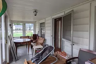 535 W Chicago St, Bronson, MI 49028 - Photo 27