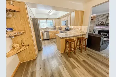 17828 Devonshire Street, Riverview, MI 48193 - Photo 5