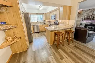17828 Devonshire St, Riverview, MI 48193 - Photo 5