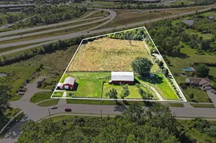 318 W 48th St, Holland, MI 49423 - Photo 1