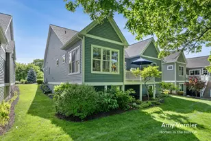 4081 E Gables Ct NE, Grand Rapids, MI 49525 - Photo 9