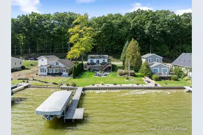 9254 S Redwood Drive, Newaygo, MI 49337 - Photo 1