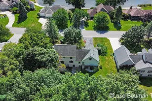 945 Bay Ridge Dr, Holland, MI 49424 - Photo 1