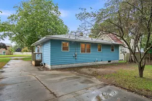 615 Fall St, Spring Lake, MI 49456 - Photo 39