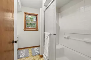 615 Fall St, Spring Lake, MI 49456 - Photo 15