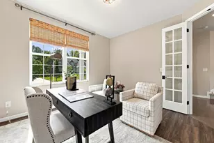 5887 Strawberry Cir, Commerce Township, MI 48382 - Photo 13