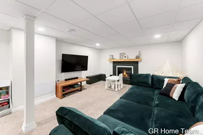 1619 Millbrook Street SE, Grand Rapids, MI 49508 - Photo 29
