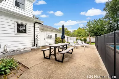 1619 Millbrook Street SE, Grand Rapids, MI 49508 - Photo 39