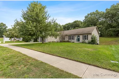 469 Country Meadows Drive NE, Comstock Park, MI 49321 - Photo 3