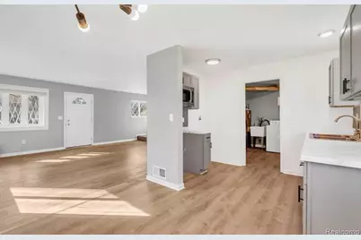 27002 Stacy Street, Taylor, MI 48180 - Photo 15