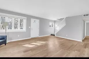 27002 Stacy St, Taylor, MI 48180 - Photo 13