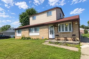 27002 Stacy St, Taylor, MI 48180 - Photo 5