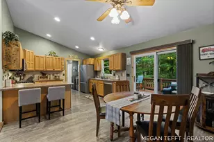 19652 Heights Cir Dr, Big Rapids, MI 49307 - Photo 9