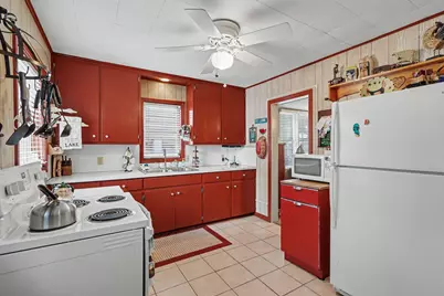 11110 E Shore Drive, Delton, MI 49046 - Photo 11