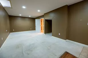 2255 Radcliffe Dr, Troy, MI 48085 - Photo 47