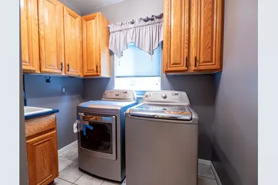 2255 Radcliffe Drive, Troy, MI 48085 - Photo 19