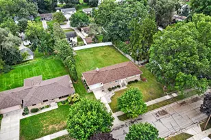 1736 7th St NW, Grand Rapids, MI 49504 - Photo 29