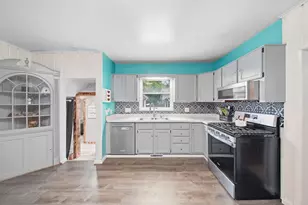 865 Winifred St, Jackson, MI 49202 - Photo 9