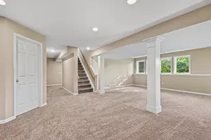7460 Crystal View Dr SE, Caledonia, MI 49316 - Photo 35