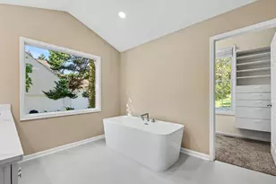 7460 Crystal View Dr SE, Caledonia, MI 49316 - Photo 25