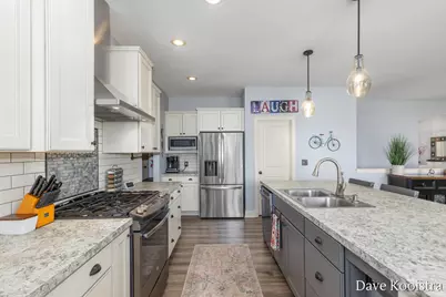 1011 Dreamfield Drive SE, Byron Center, MI 49315 - Photo 13