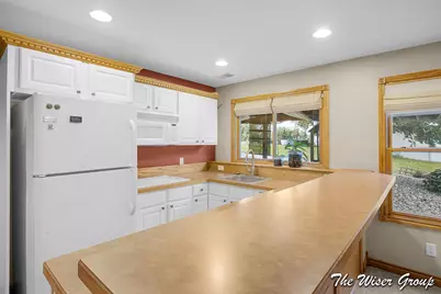 5595 Fieldstone Drive SW, Wyoming, MI 49418 - Photo 5