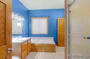 5595 Fieldstone Dr SW, Wyoming, MI 49418 - Photo 23