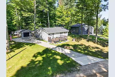 6633 Birchshore Drive, Lakeview, MI 48850 - Photo 47