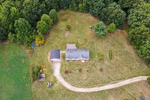 2233 S Wisner Ave, Fremont, MI 49412 - Photo 9