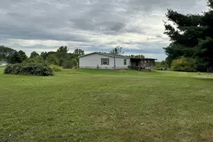 2233 S Wisner Ave, Fremont, MI 49412 - Photo 13
