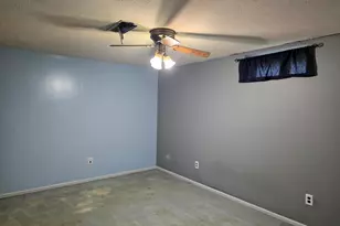 737 Royal Dr, Jackson, MI 49202 - Photo 27