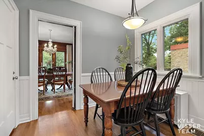 640 Cambridge Boulevard SE, East Grand Rapids, MI 49506 - Photo 15
