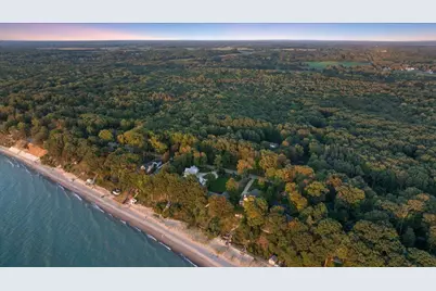 2230 Lakeshore Drive, Fennville, MI 49408 - Photo 35