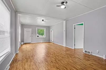 17 E Isabella Avenue, Muskegon, MI 49442 - Photo 7