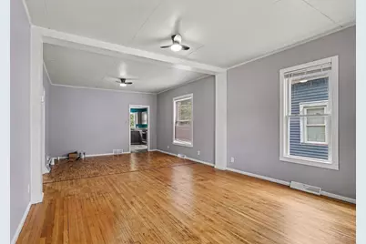17 E Isabella Avenue, Muskegon, MI 49442 - Photo 9