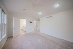 6261 Maplehurst Dr, Ypsilanti, MI 48197 - Photo 17
