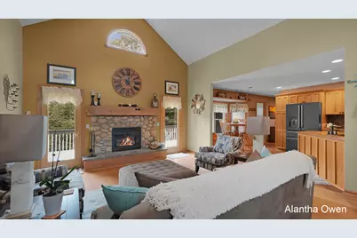 18443 Iroquois Drive, Spring Lake, MI 49456 - Photo 15