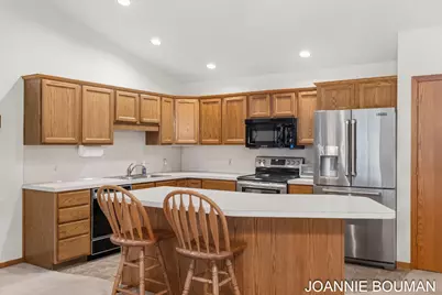 1963 Lakeview Drive, Zeeland, MI 49464 - Photo 17