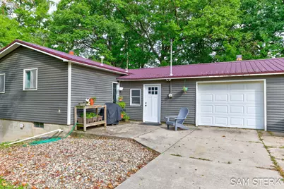 5870 Montcalm Avenue NE, Belding, MI 48809 - Photo 1