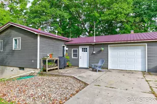 5870 Montcalm Ave NE, Belding, MI 48809 - Photo 1