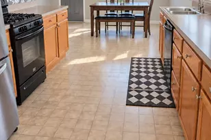 9994 E Clements Cir, Livonia, MI 48150 - Photo 3