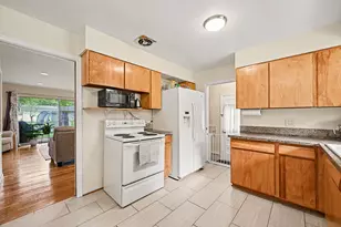 29567 Chelmsford Rd, Southfield, MI 48076 - Photo 7