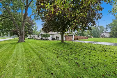 1014 Crestwood Lane, Jackson, MI 49203 - Photo 3